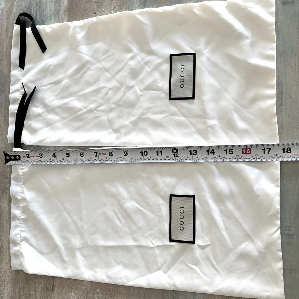 2 Gucci Dust Bag Pouch SHOES ACCESSORIES Ivory Black & AUTHENTIC 2 S M EUC